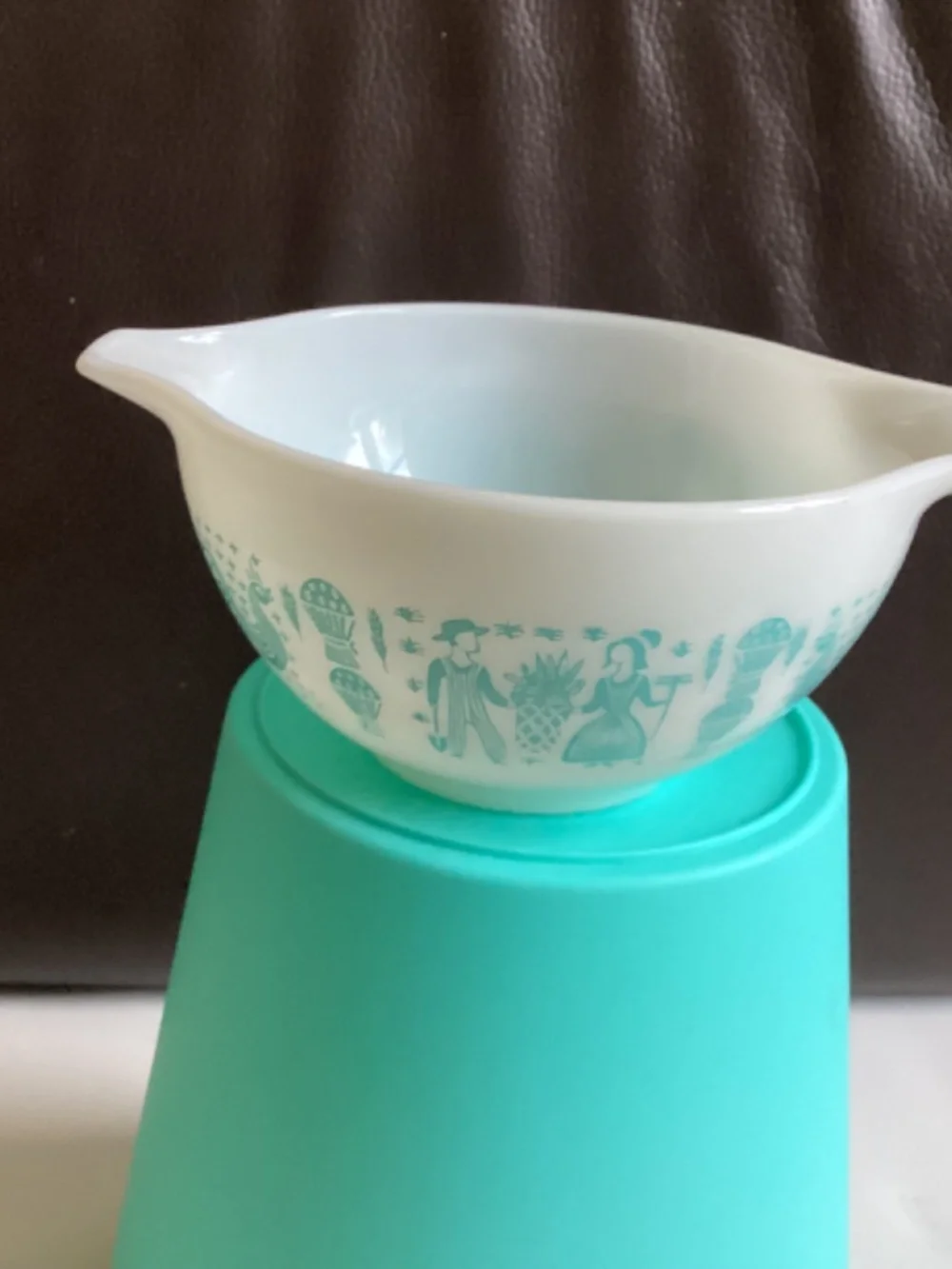 Pyrex Butterprint Amish 441 1 1/2 quart bowl
